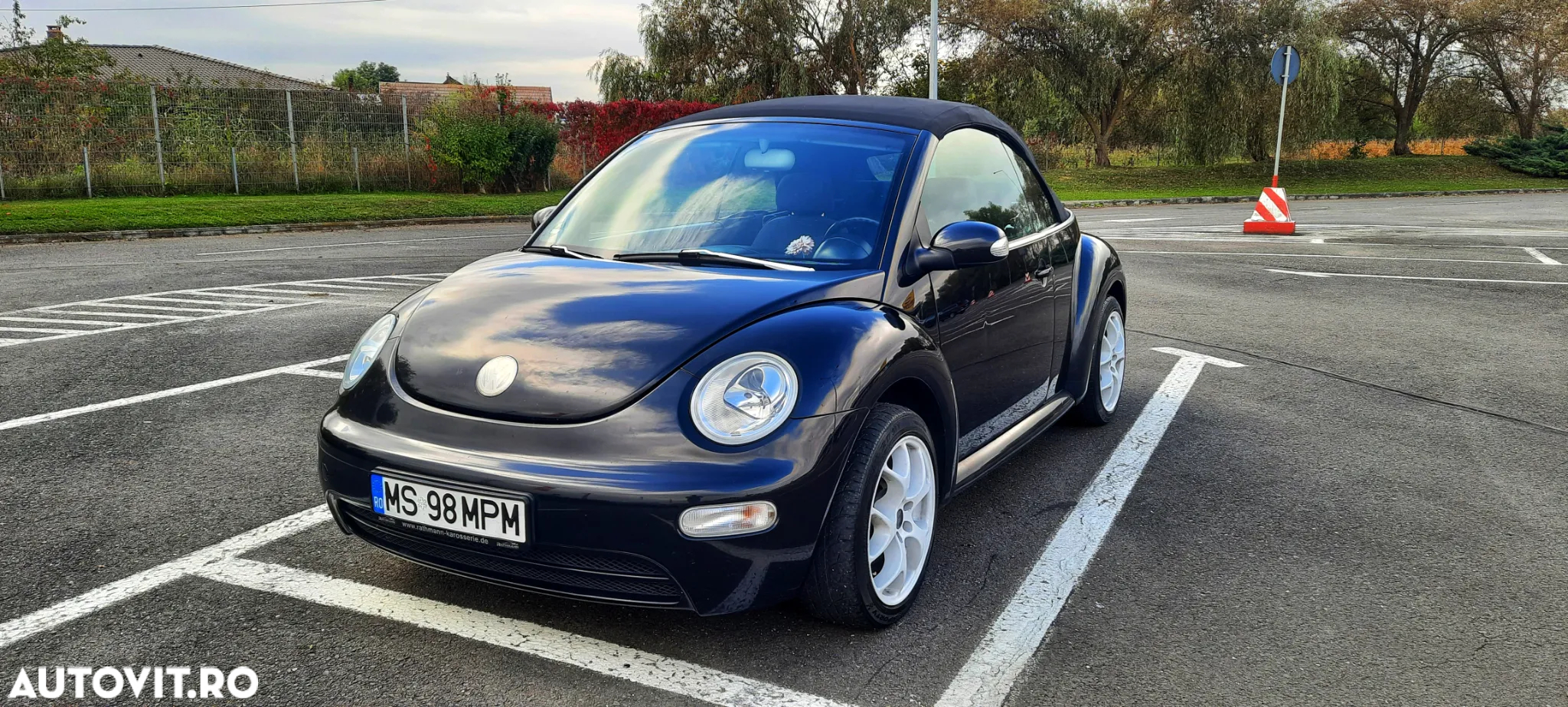 Volkswagen New Beetle 1.9TDI Cabrio - 2