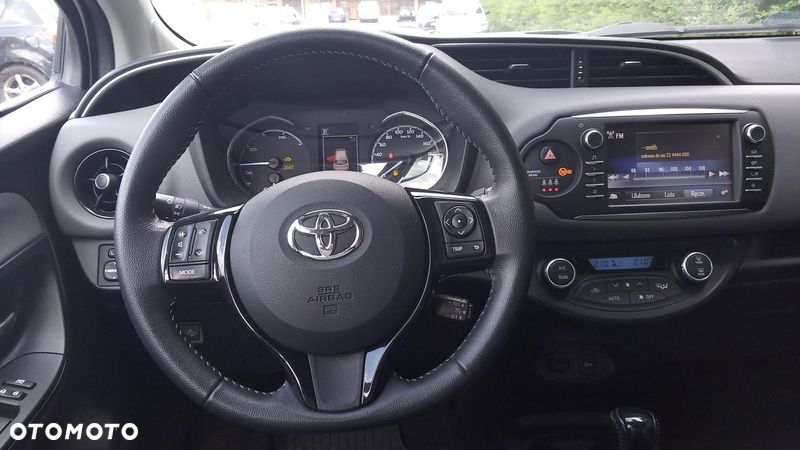 Toyota Yaris - 16