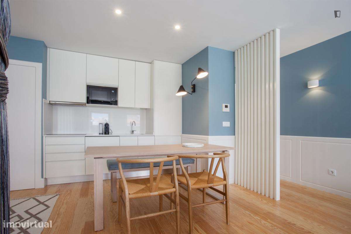 Estúdio - localizado em Santo Ildefonso Porto - Grande imagem: 2/19