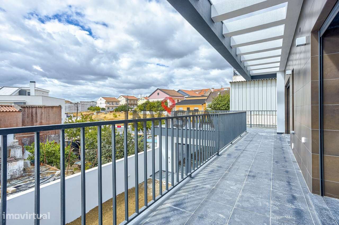 Moradia nova com 3 suites e com arquitectura moderna-29