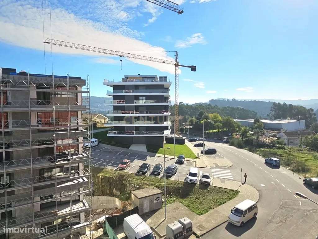 Apartamento T3 de Luxo em Braga – Ferreiros, Zona Nobre-44