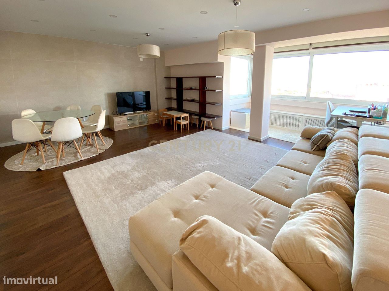 Apartamento T3 mobilado com Garagem -  Areeiro - Grande imagem: 1/38