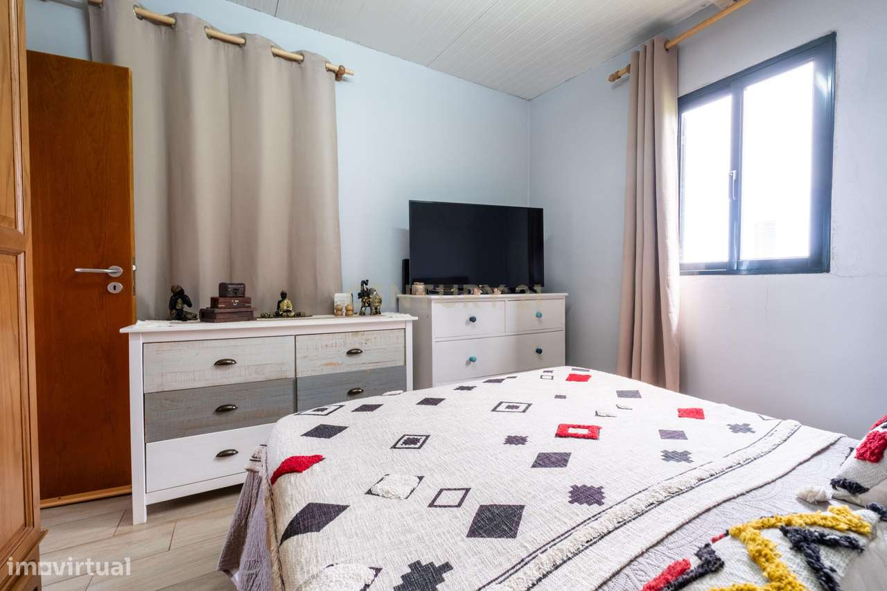 Moradia T1 proveniente de armazém agrícola habitável-19