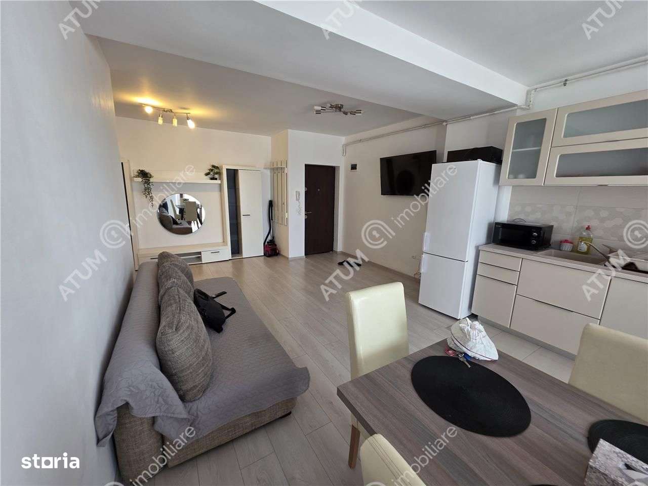 Apartament modern cu 2 camere balcon loc parcare zona Balanta Sibiu - Imagine principală: 5/11