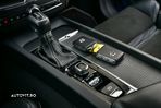 Volvo XC 60 D5 AWD Geartronic RDesign - 16