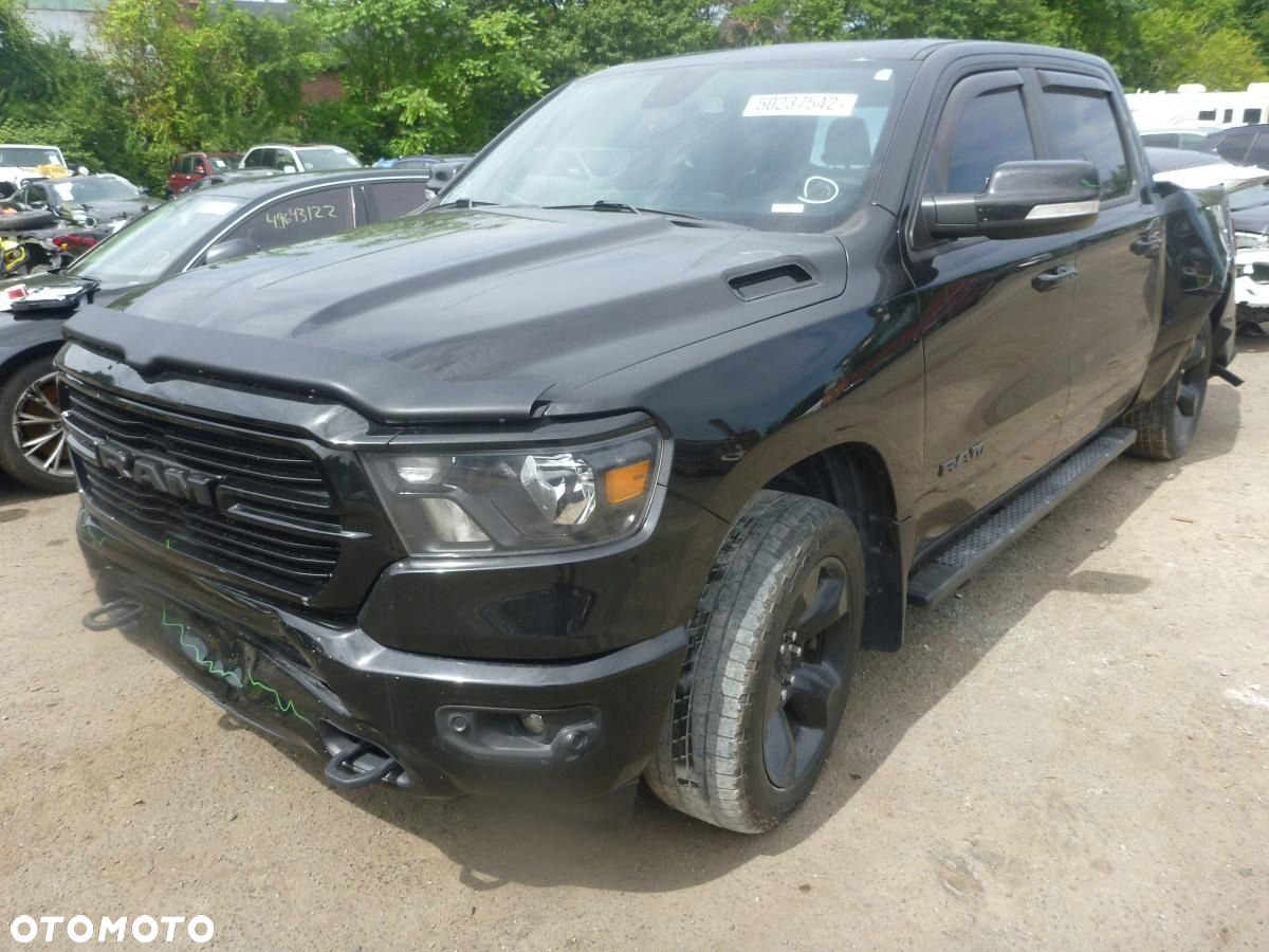 Klamka Lewa Przednia Kierowcy Ram Crew Cab V 2019- - 9