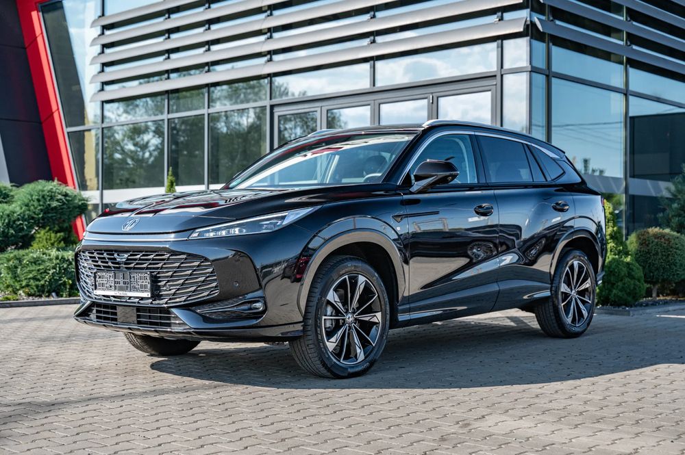 MG HS 2025
