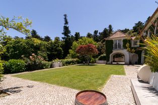 Quinta Senhorial com floresta privada na Serra de Sintra