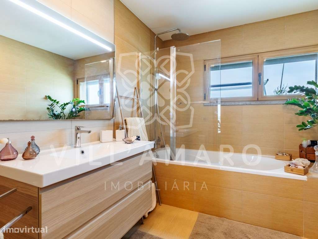 Apartamento T4 Duplex | Condomínio Fechado | São Pedro da Cadeira-37