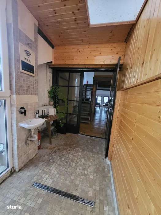 Showroom, magazin fizic, stradal, parter, etaj, birouri, total 212 m - Imagine principală: 5/6