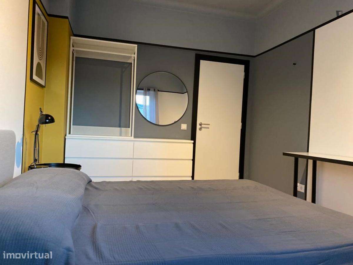 Quarto - localizado em Setubal - Grande imagem: 2/10