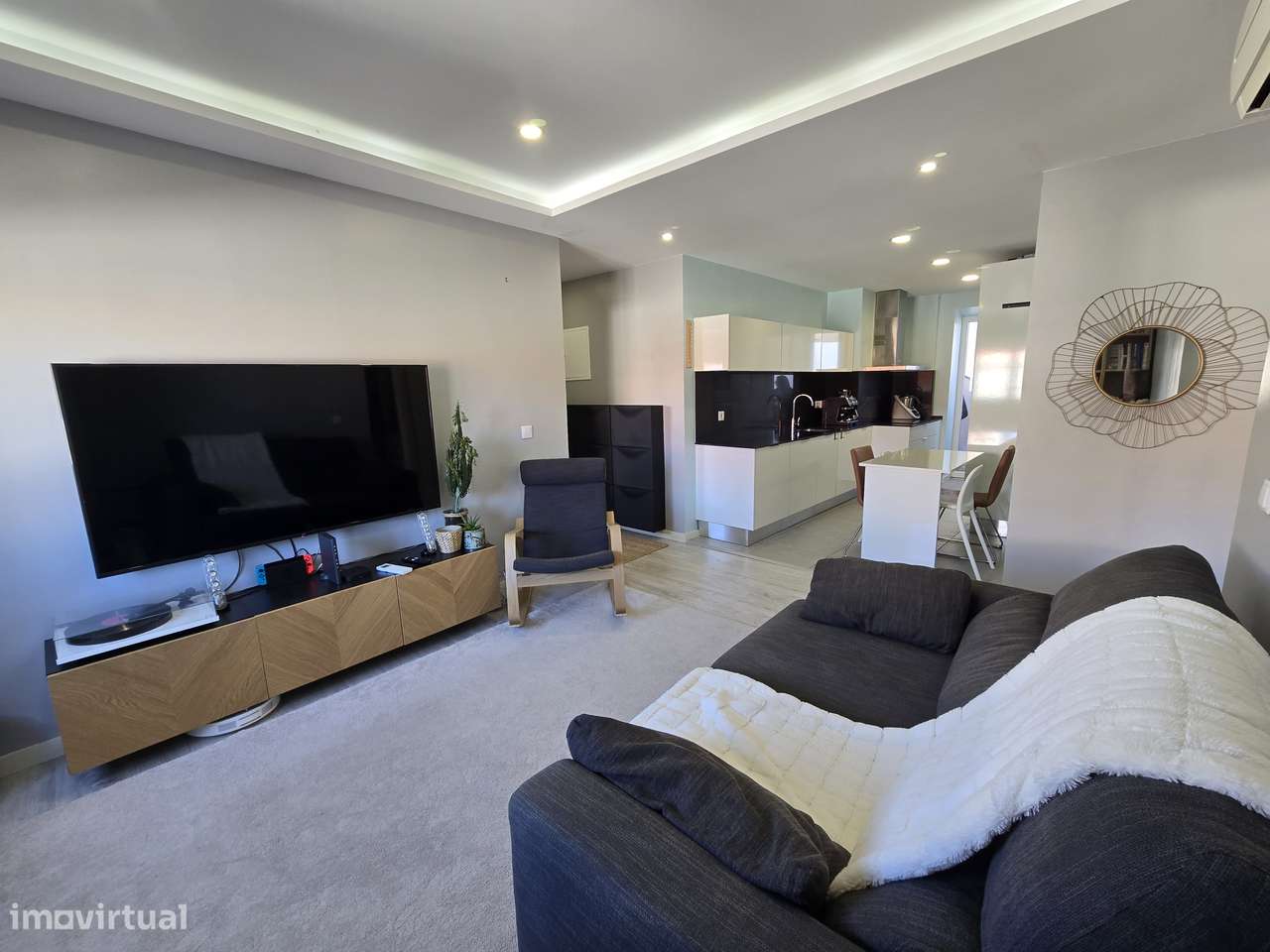 Apartamento T3 a dois paços do Metro e Comboio-13