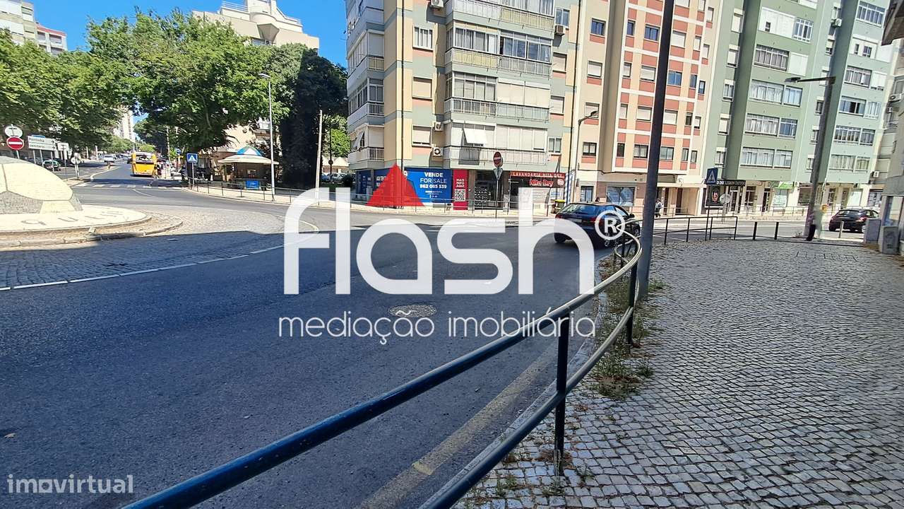 T3 Remodelado e MOBILADO em Benfica-30