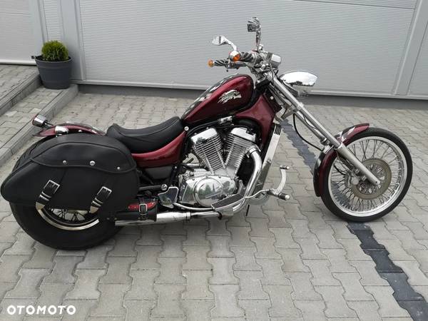 Suzuki Intruder - 4