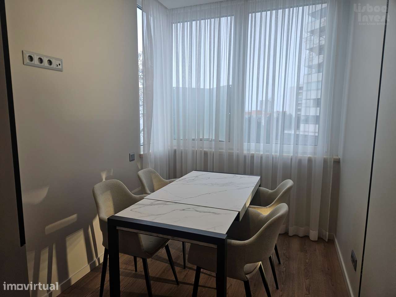 Vendo T2 Completamente remodelado Cascais-21