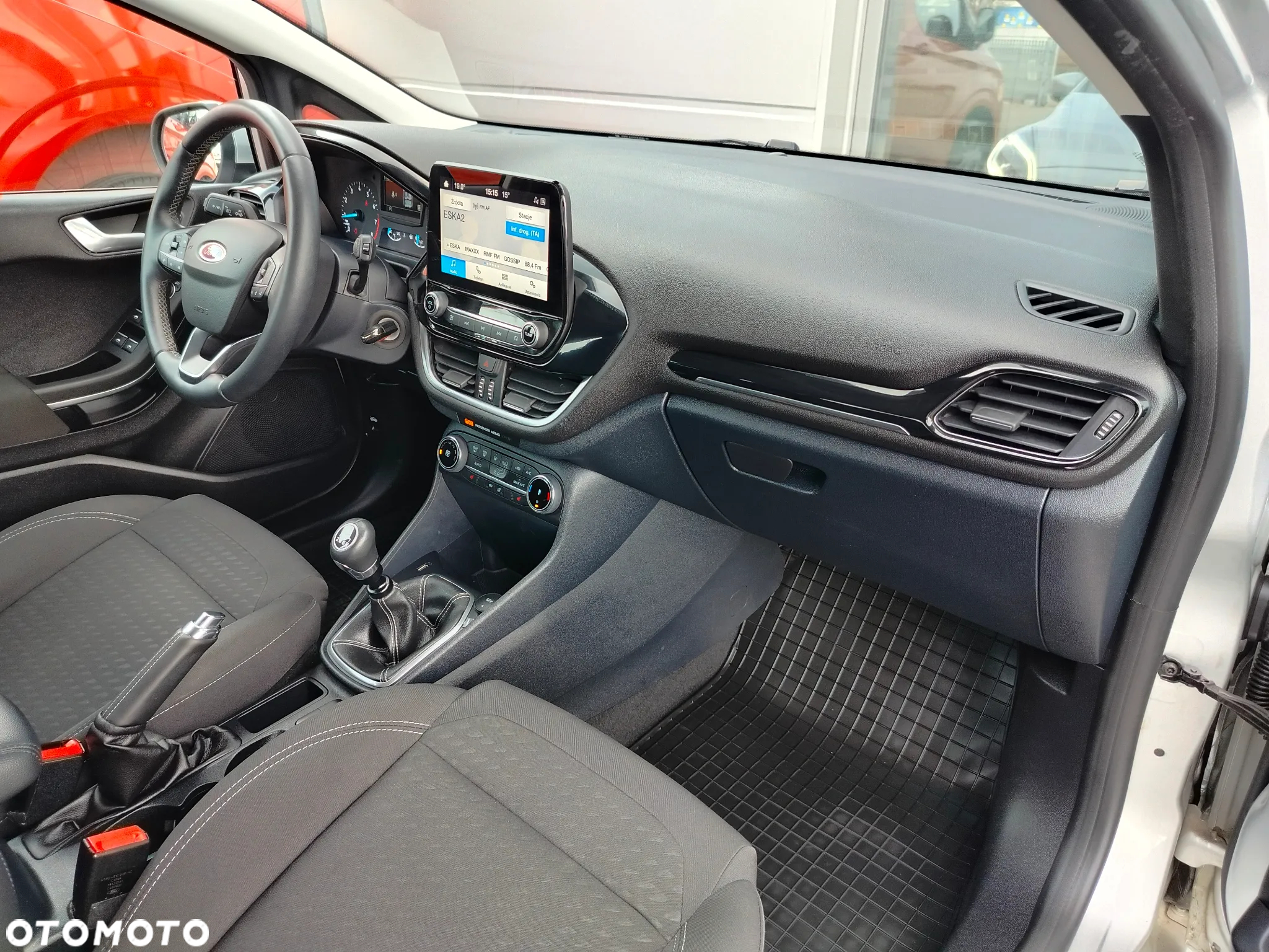 Ford Fiesta 1.0 EcoBoost Titanium ASS - 6