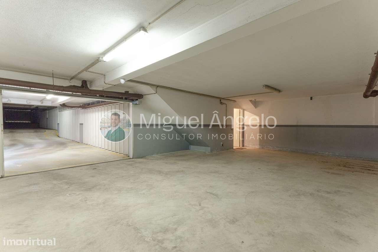 Moradia T3+1 - 2 salas, garagem e vista mar em S. Félix da Marinha - Grande imagem: 3/13