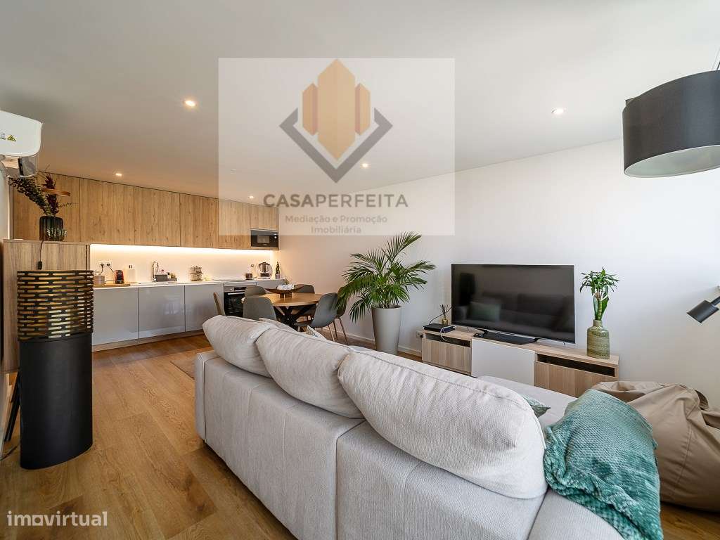 Fantástico T1 com Varanda Junto à Exponor - Leça da Palmeira-11