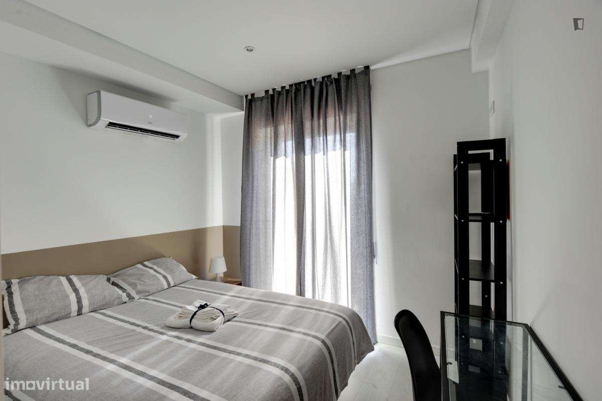 Estúdio - localizado em Baixa Coimbra - Grande imagem: 4/9