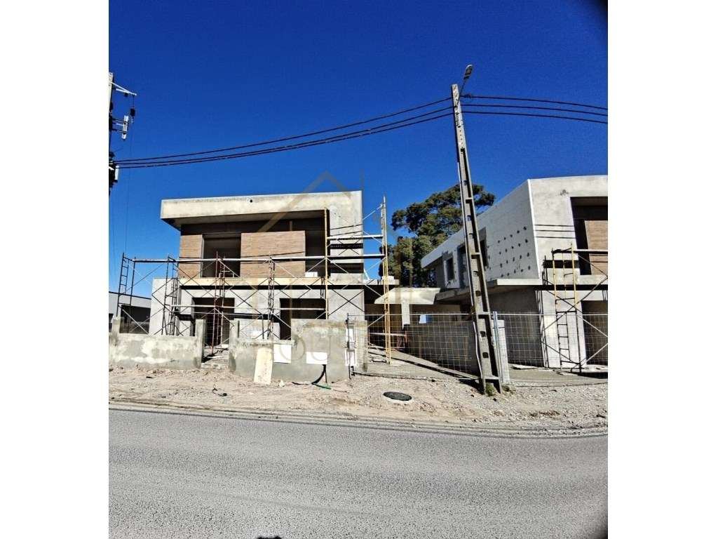 ESPETACULAR Moradia isolada T4 com Garagem e Piscina. Azeitão - Grande imagem: 5/22