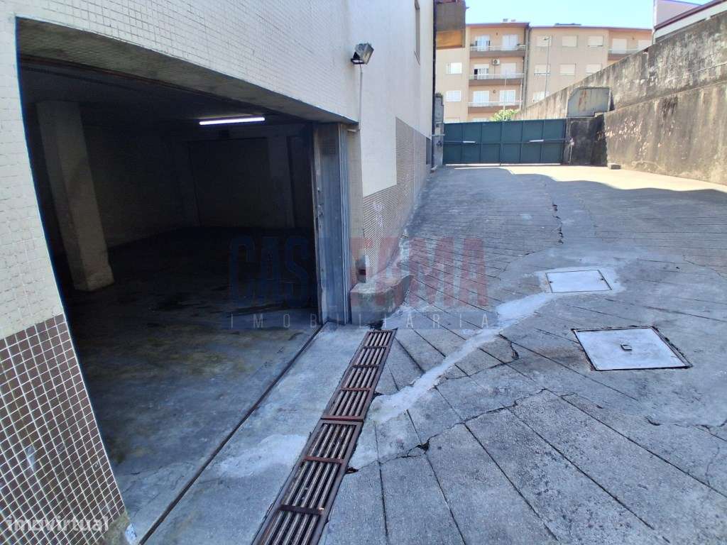 T3 Renovado com 3 Frentes, Varandas, Elevador e Garagem Fânzeres, G...-7