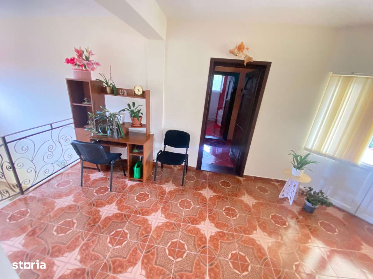 Casa Aroneanu Iasi 5 camere /3 bai 1500 mp teren ASFALT! - Imagine principală: 5/11