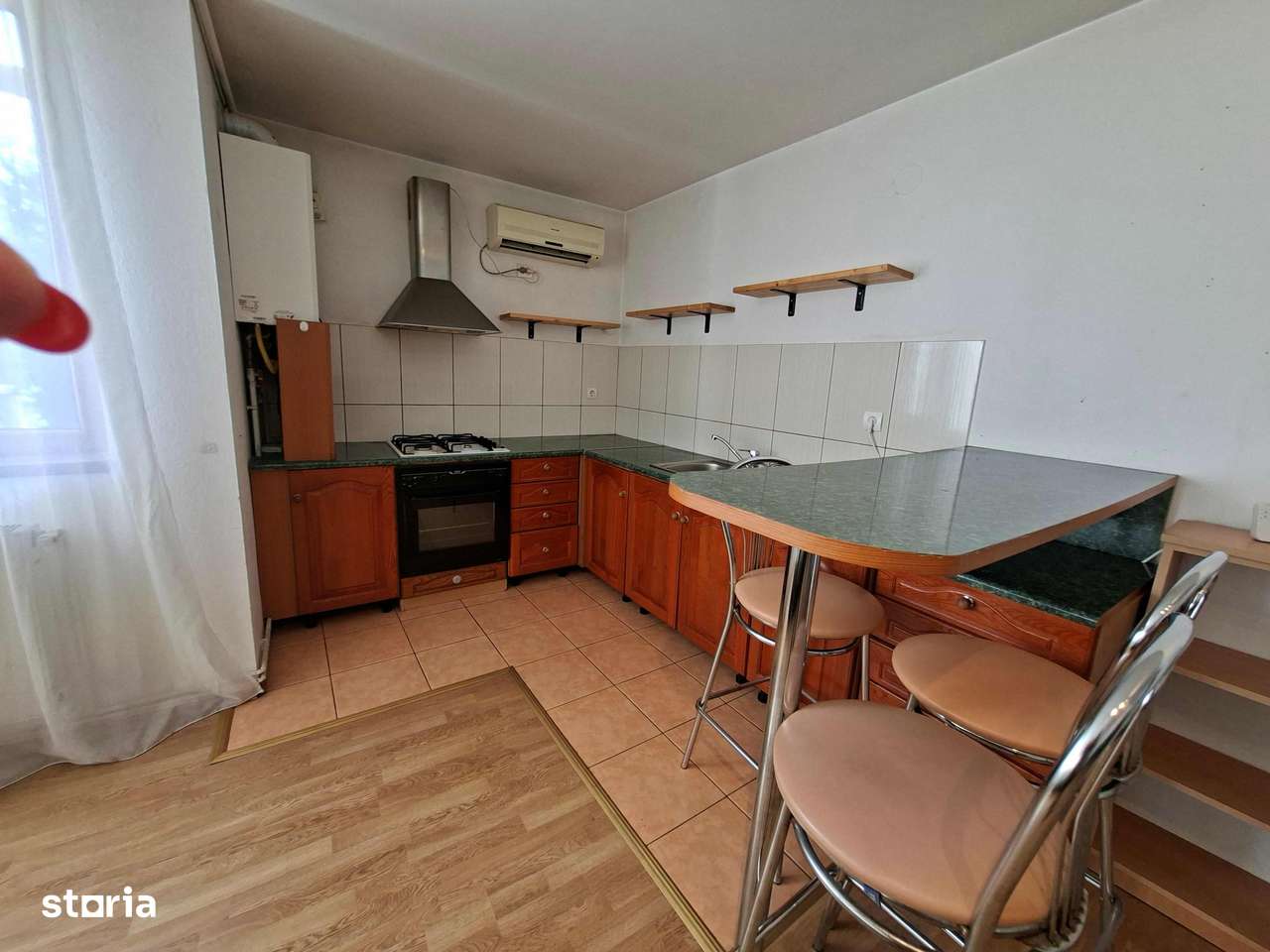 Apartament cu 3 camere, et: 2/3 la vila in Piata Cluj - Imagine principală: 5/14