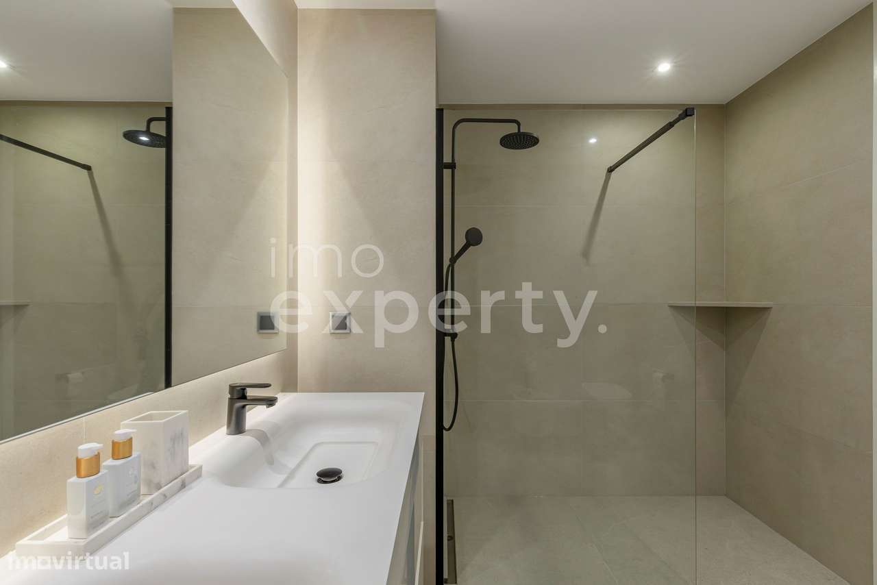 Apartamento T3 no Amparo, São Martinho-22