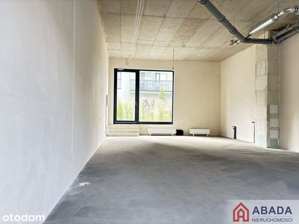 Lokal z dużymi witrynami od głównej ulicy | Promo-7