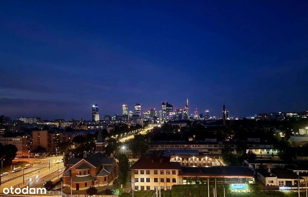 Apartament z widokiem na Warszawskie wieżowce-12