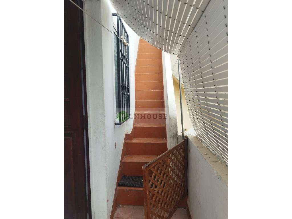 Exclusivo LNHOUSE: Prédio Inteiro / Venda Conjunta de Dois T2 no Ce...-28