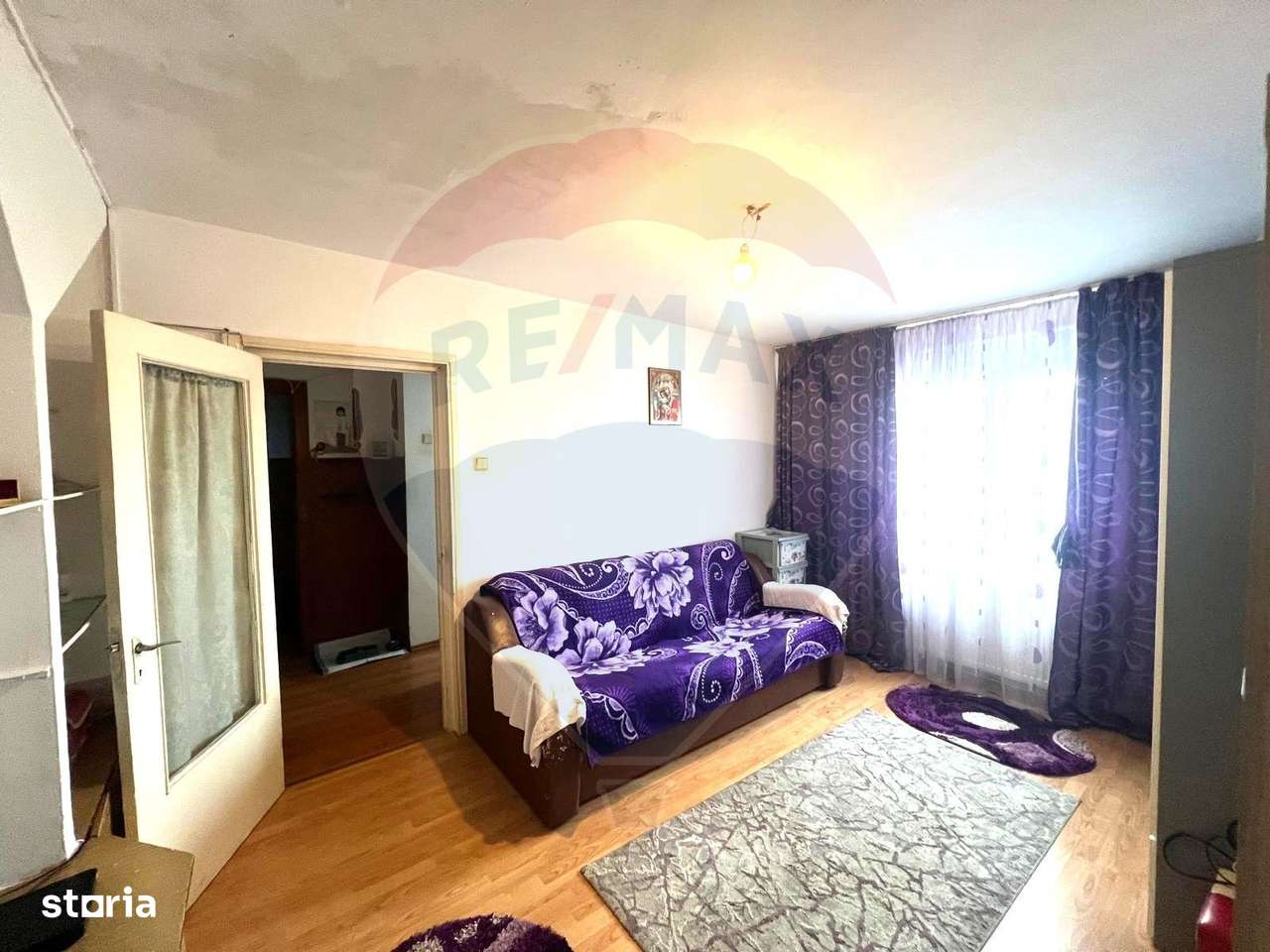 Apartament cu 3 camere de vânzare strada Stadionului zona Milcov-5