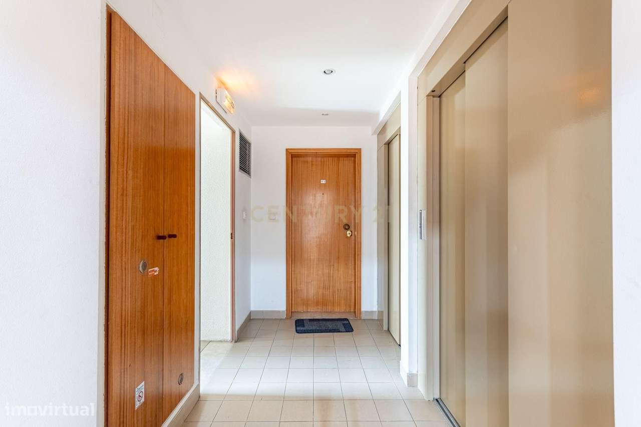 Apartamento T0 no Monte da Caparica - Oportunidade Única-9