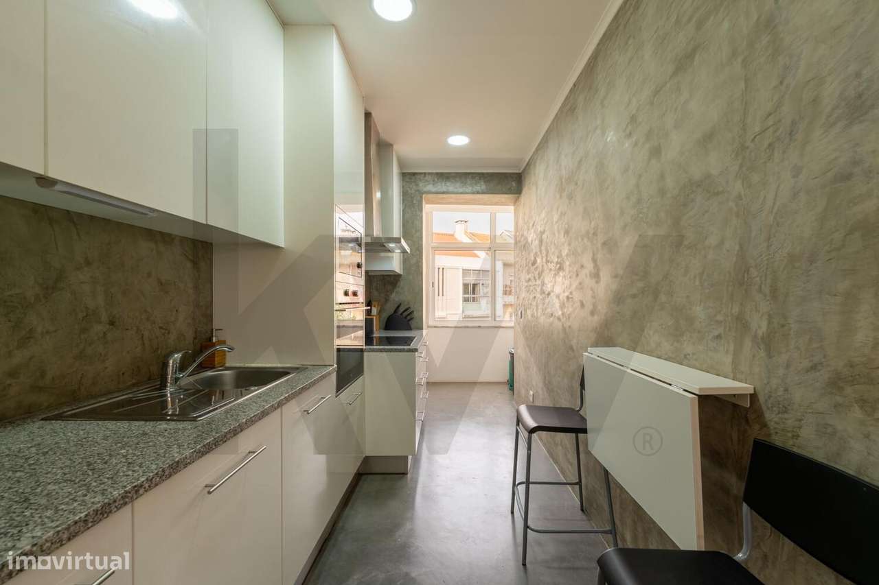 T2+1 Renovado com Suite e Vista Monsanto – Raridade nas Águas Livres - Grande imagem: 5/24