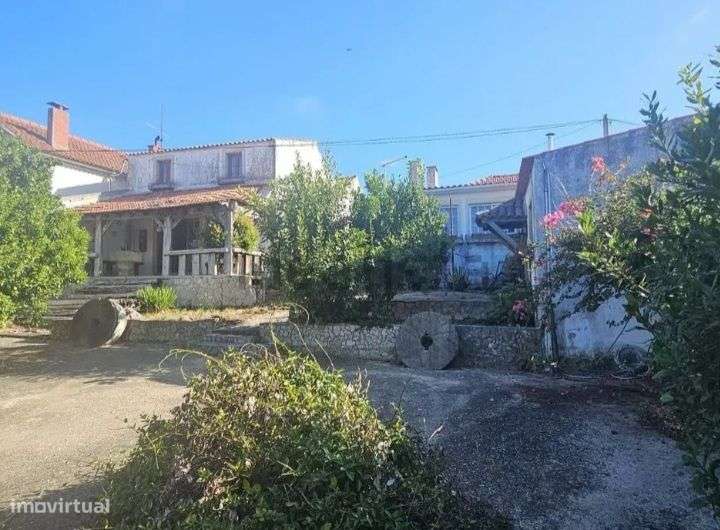 Duas Moradias e terreno - Grande imagem: 4/9