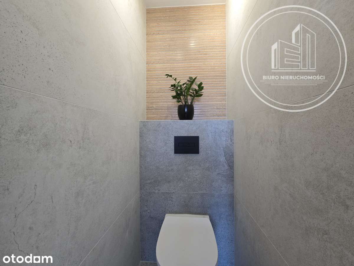 Mieszkanie trzy pokojowe w centrum miasta-12