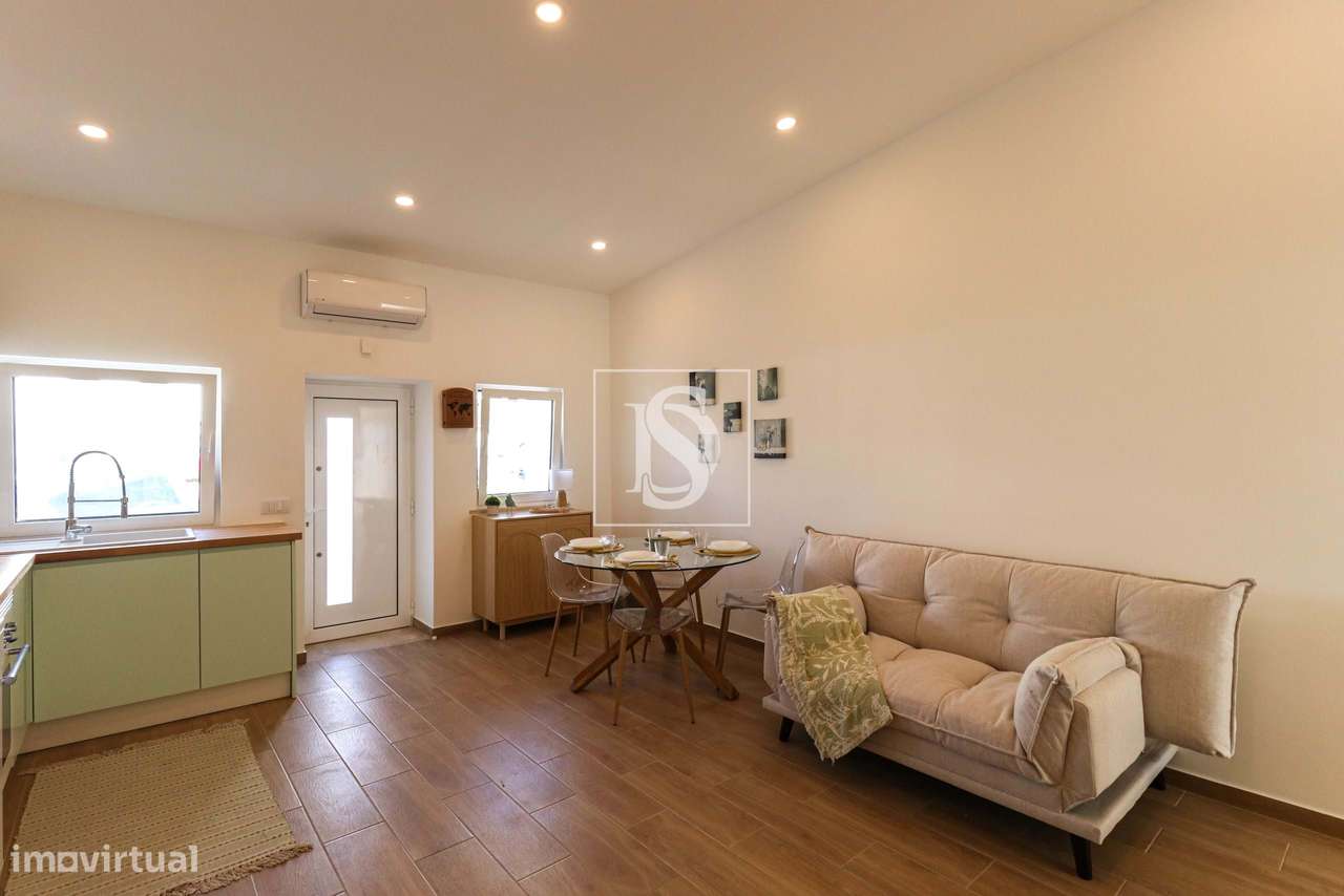 Moradia renovada  com quintal de 140m2 no centro de Lagoa-24