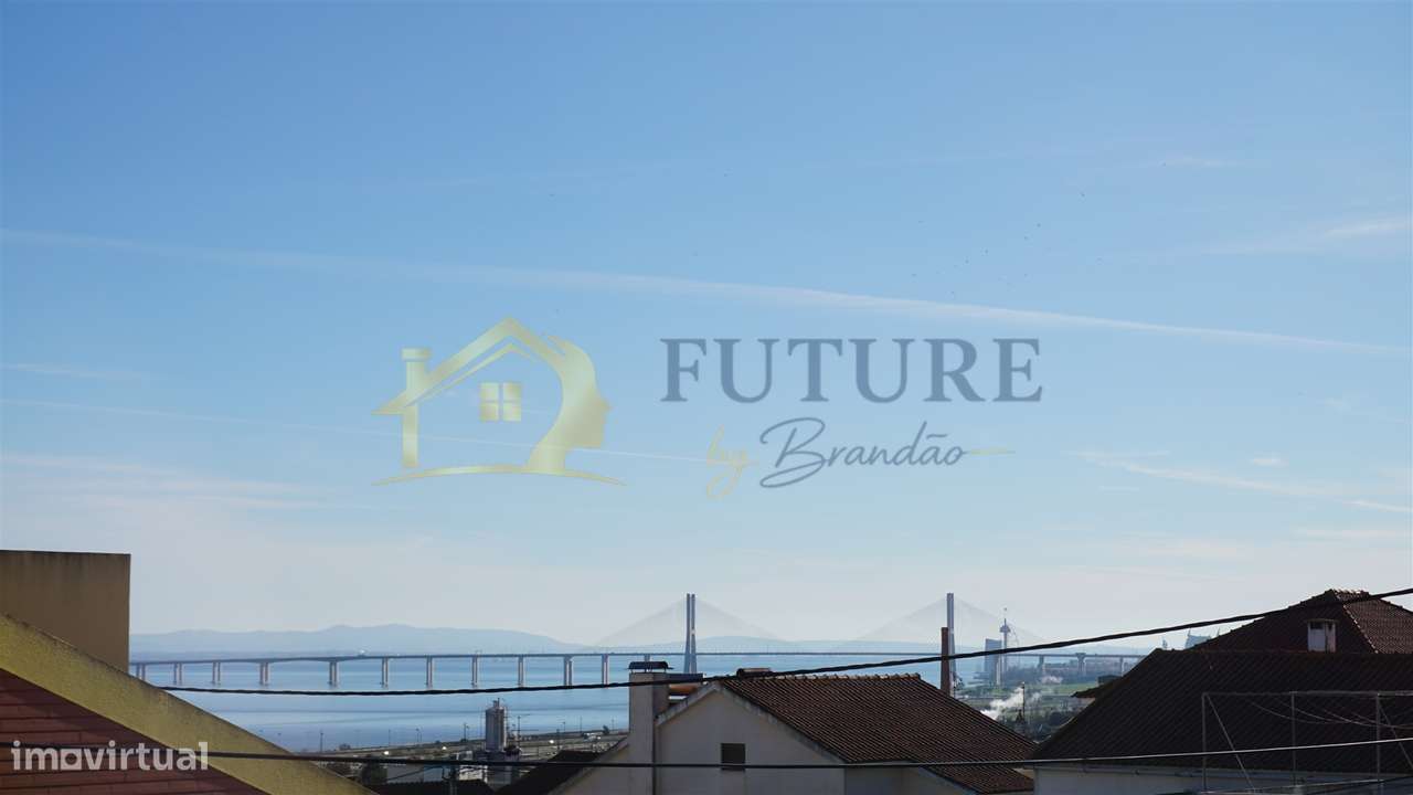 Moradia T3 Venda em Santa Iria de Azoia, São João da Talha e Bobadela,-50