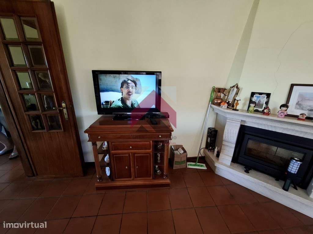 Moradia T3 Isolada na Costa do Valado-5