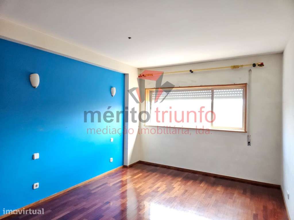 Oferta da escritura e Registo - Ap. T3 - Vila das Aves-23