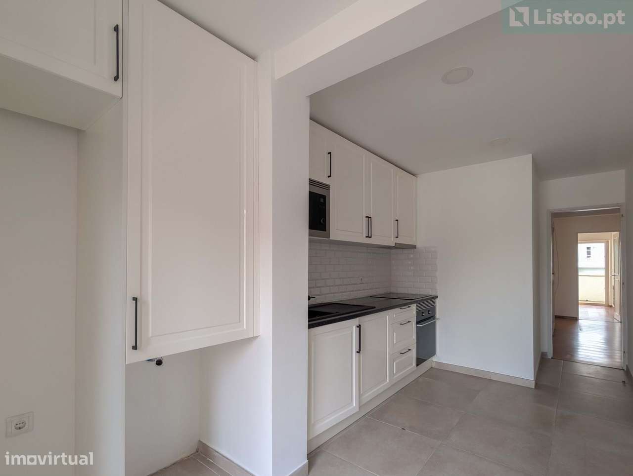 T2 Alvalade com Terraço e Garagem-5