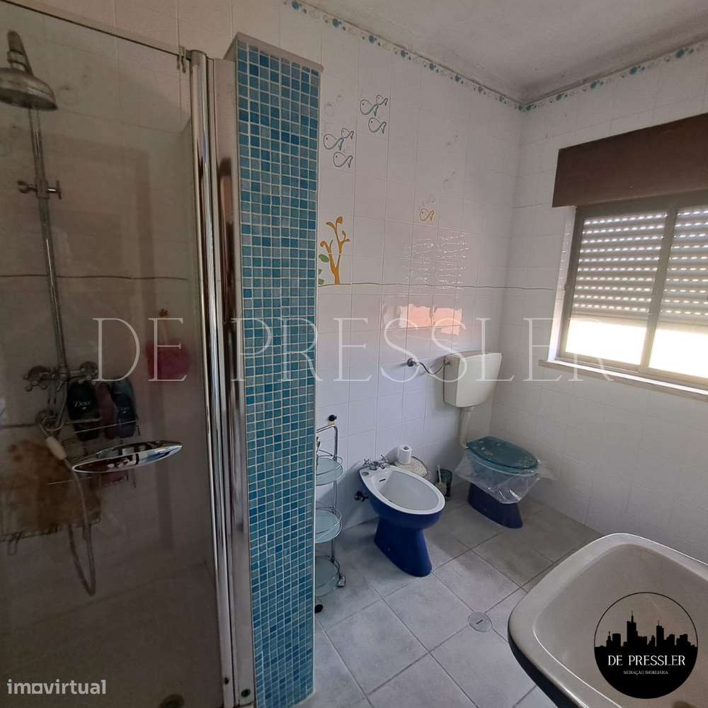 Excelente Moradia Isolada em Santo António da Charneca - Barreiro-20