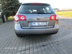 Volkswagen Passat 2.0 FSI Comfortline - 5