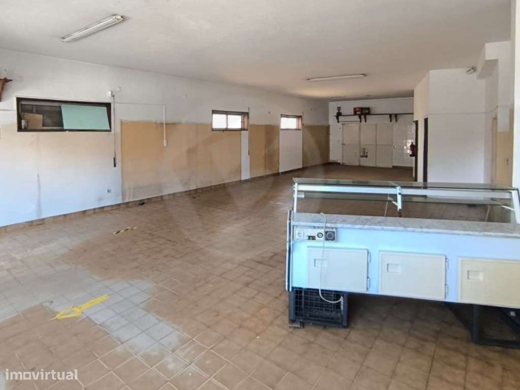 Loja com 90 m2 + 45 m2 de terraço em Vila do Conde - Grande imagem: 5/27