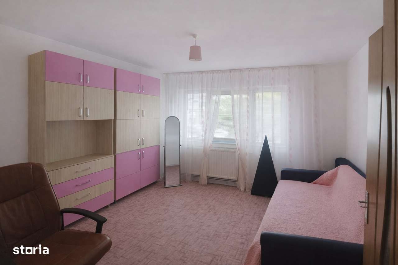 De vânzare apartament 2 camere decomandat Între Lacuri-4