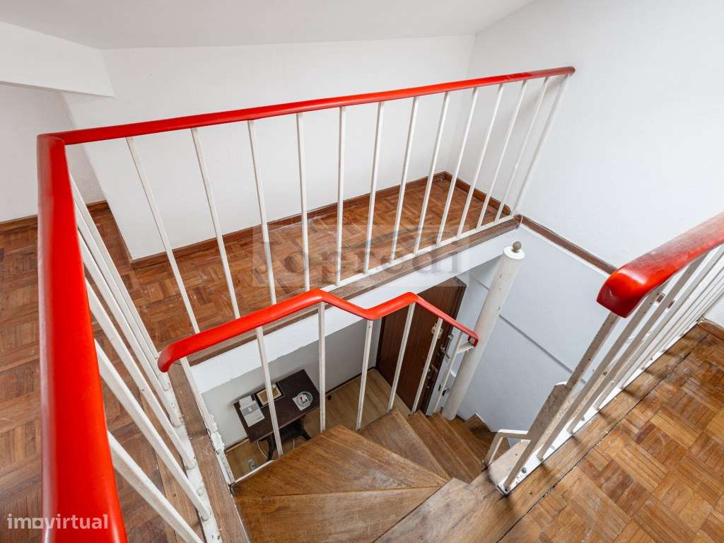 T2 + 5 Duplex Centro de Carcavelos-15