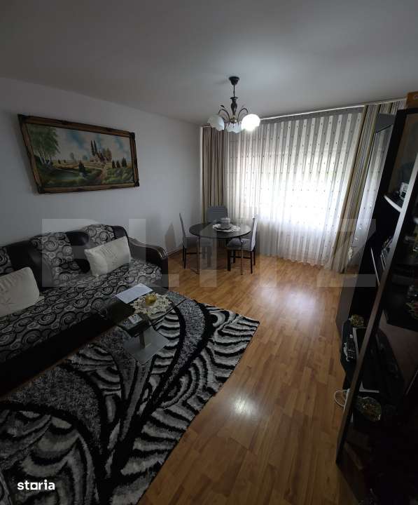 Apartament spatios, de vanzare, cu 4 camere, zona Han - Imagine principală: 2/11