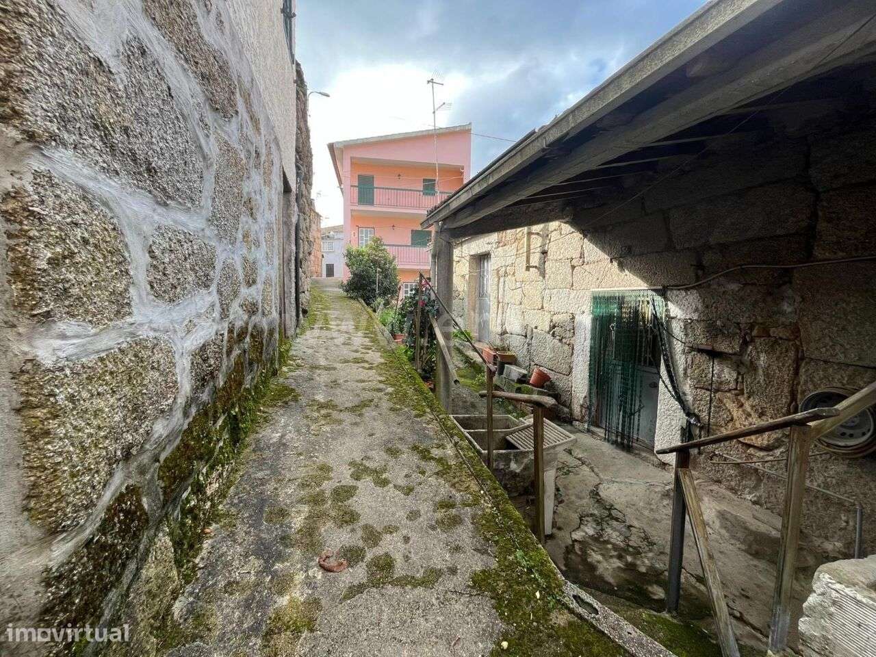Moradia T2 / Gouveia, Cativelos - Grande imagem: 2/7