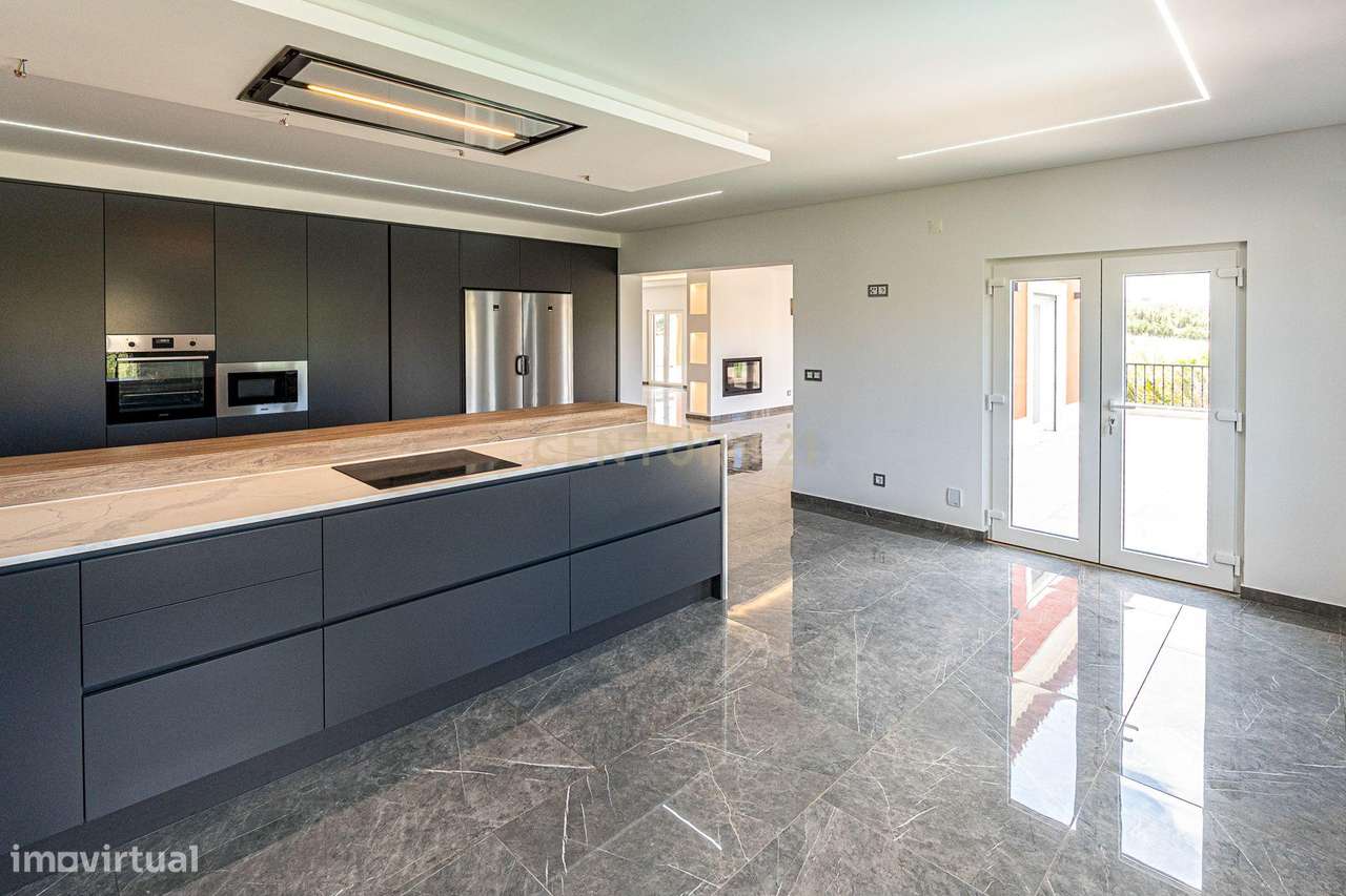 Moradia T6 de Luxo - 924 m² - Piscina -  São Pedro da Cadeira - Nova-14