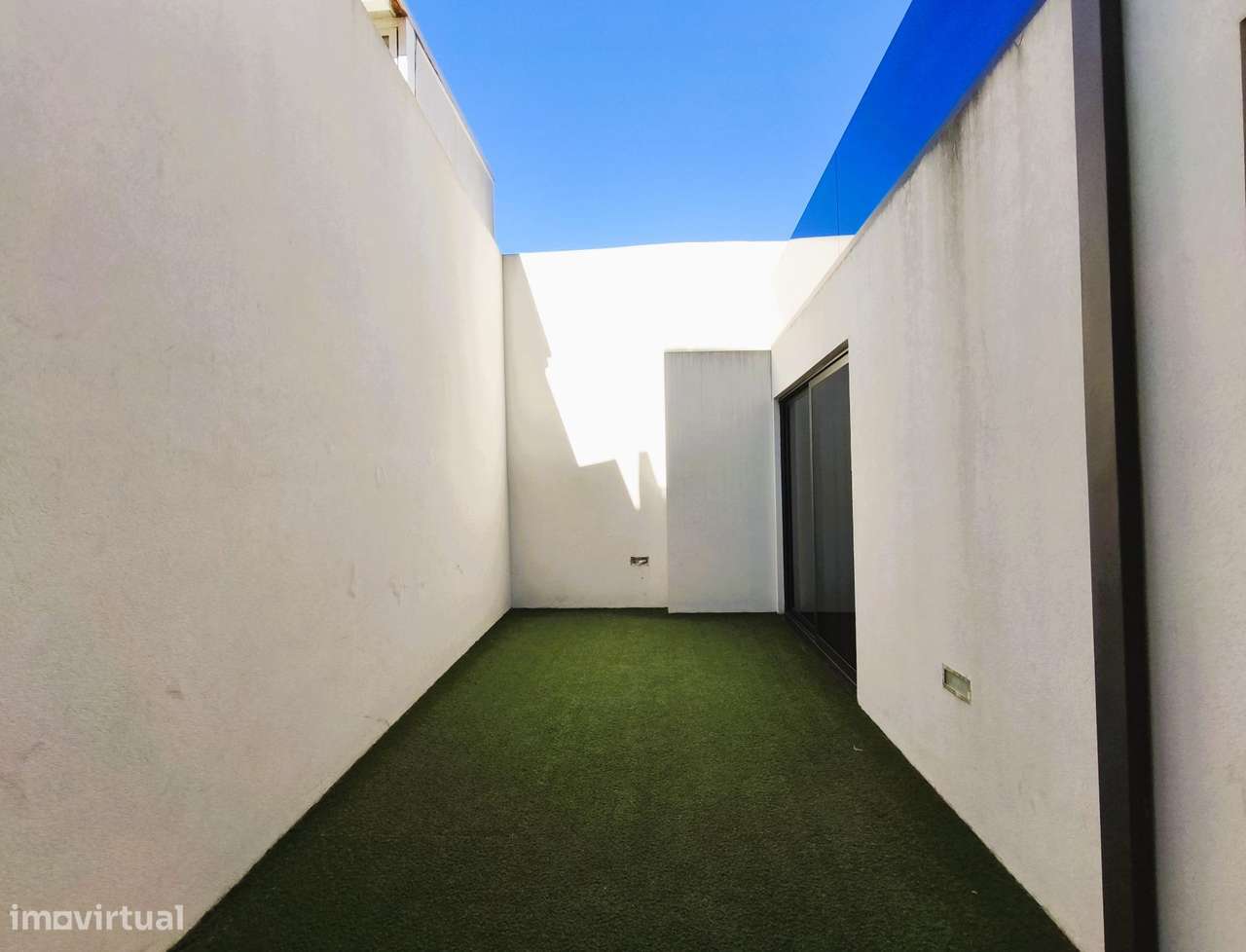 Moradia T3+1 (Centro Póvoa de Varzim a 300m da praia)-17